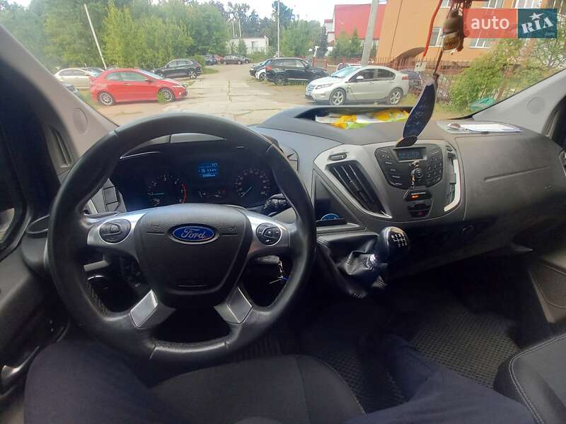 2013 ford tourneo