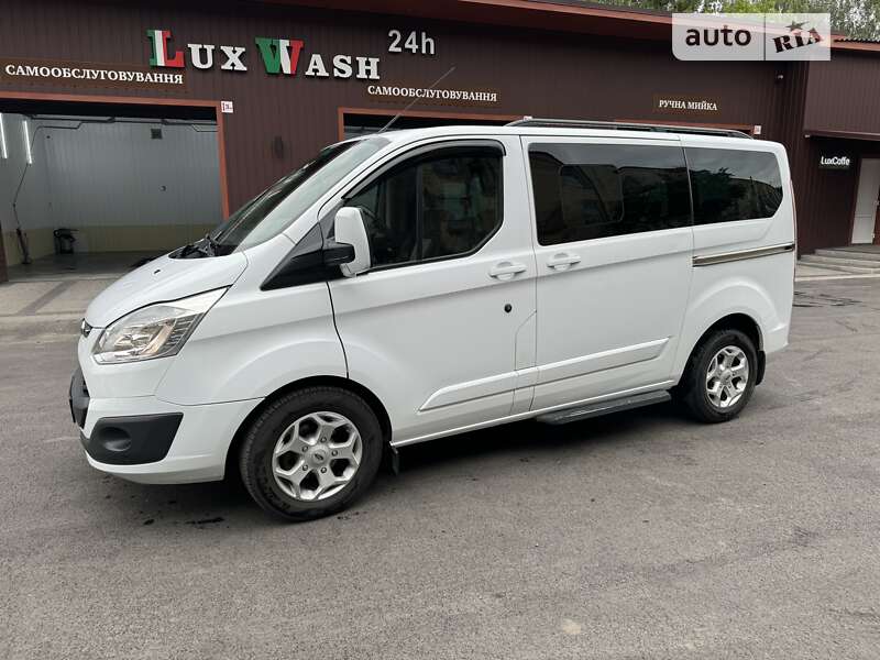 2016 ford tourneo custom