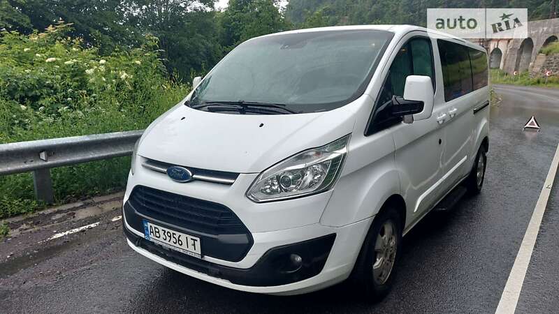 2017 ford tourneo custom