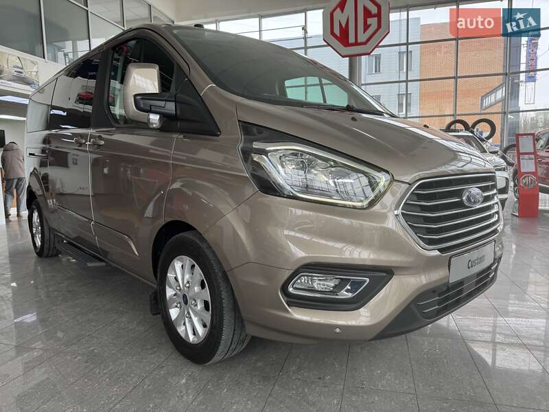 2018 ford tourneo custom