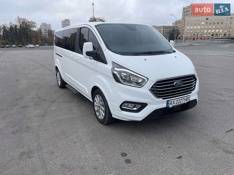 2020 ford tourneo custom