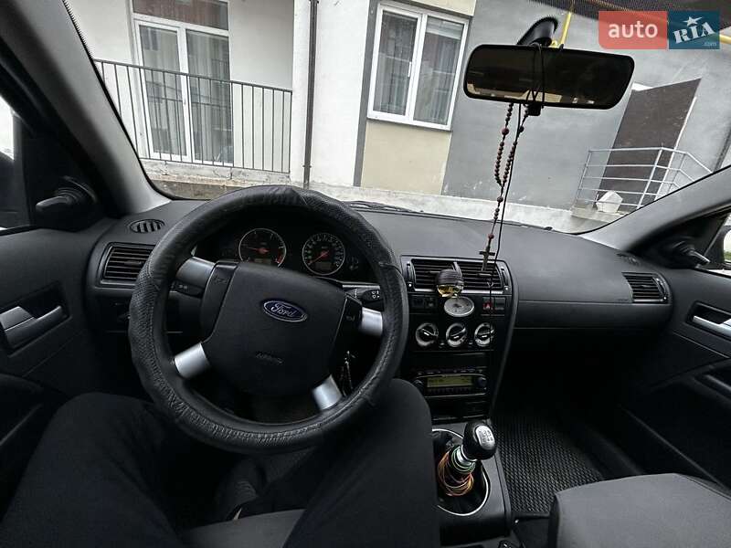 2002 ford mondeo