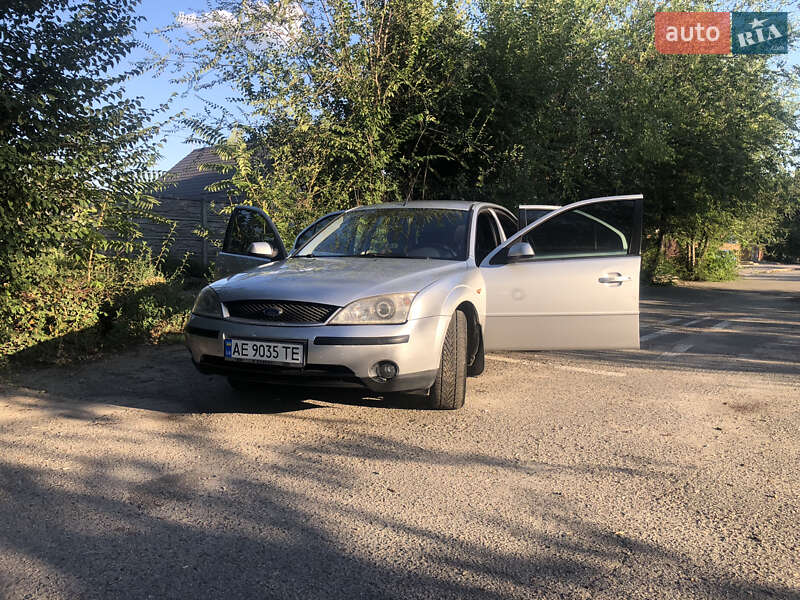 2002 ford mondeo