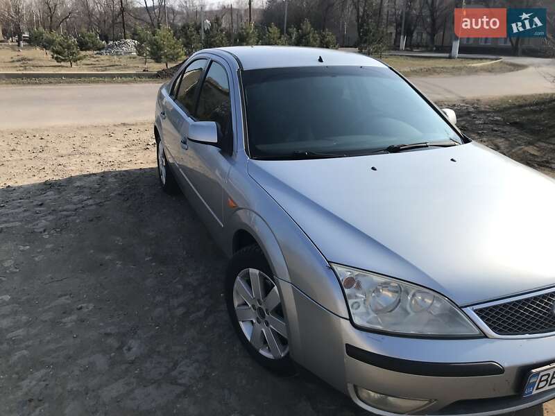 2003 ford mondeo