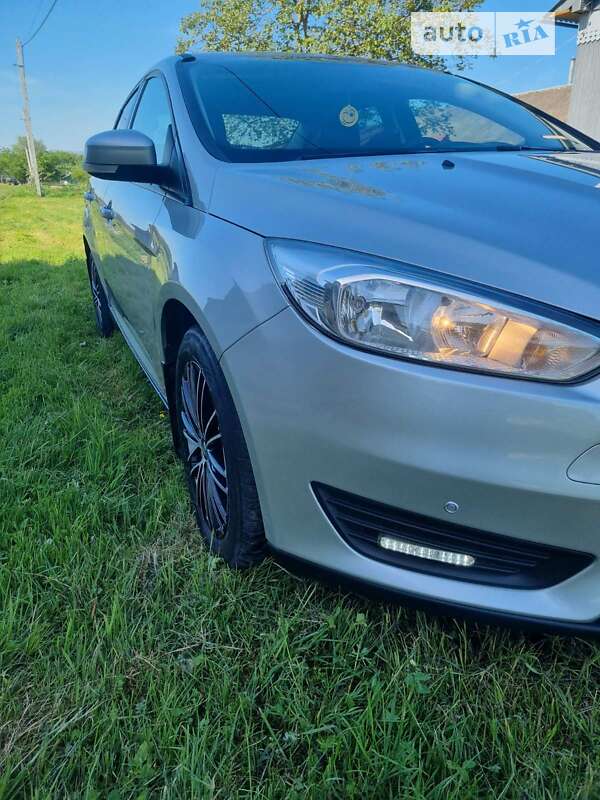 2015 ford focus