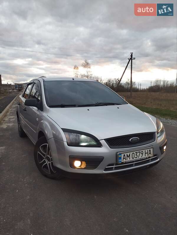 2005 ford focus