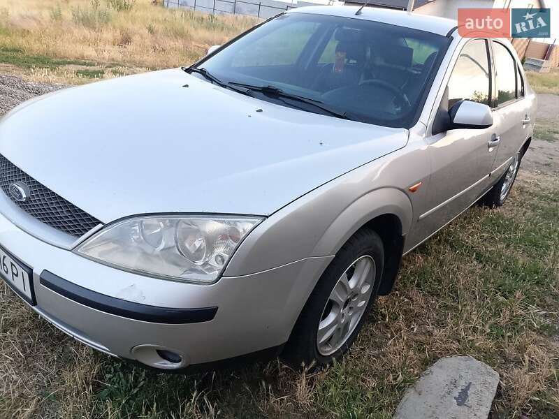 2002 ford mondeo