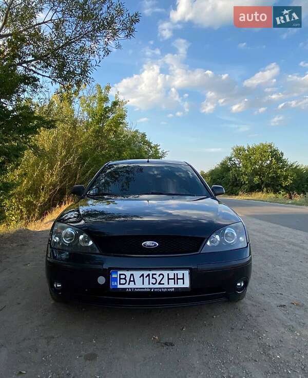 2003 ford mondeo