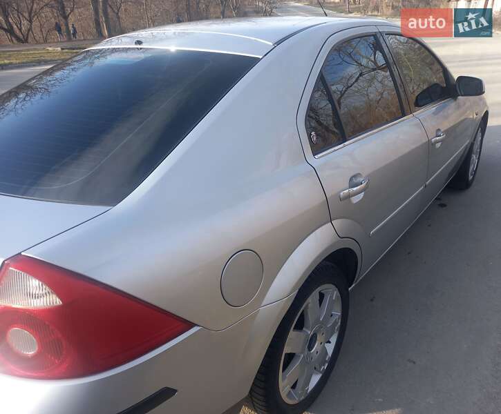 2003 ford mondeo