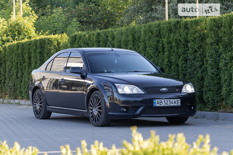 2004 ford mondeo