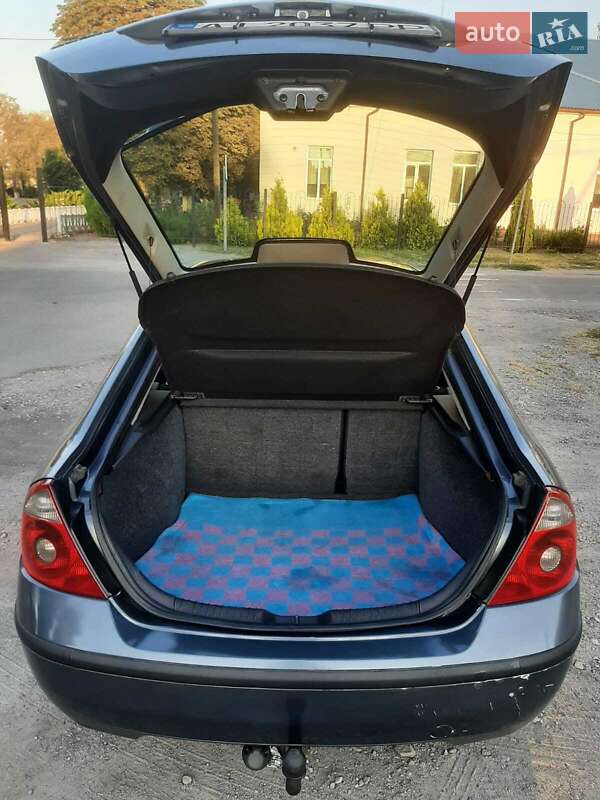 2004 ford mondeo