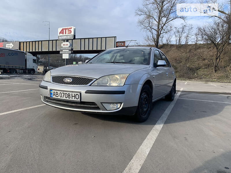 2004 ford mondeo