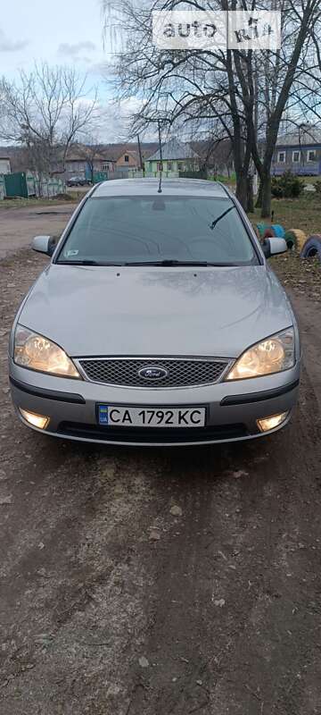 2004 ford mondeo