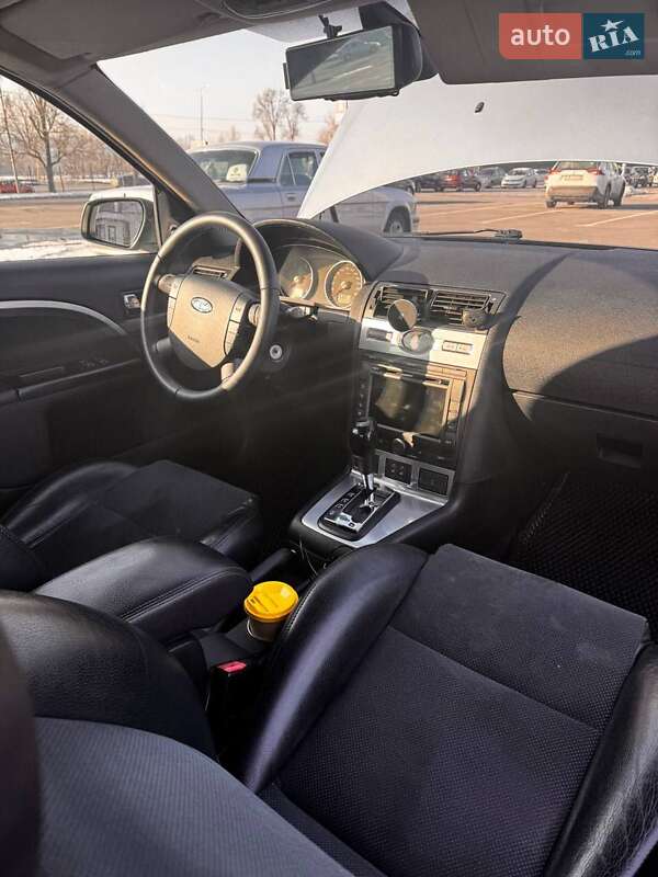 2005 ford mondeo