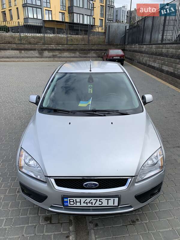 2005 ford focus