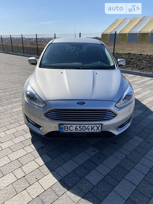 2016 ford focus