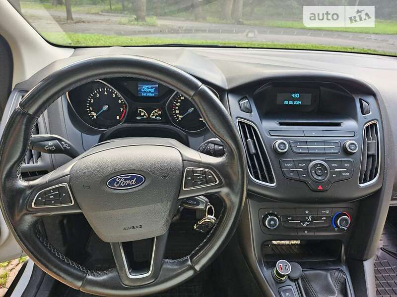 2016 ford focus