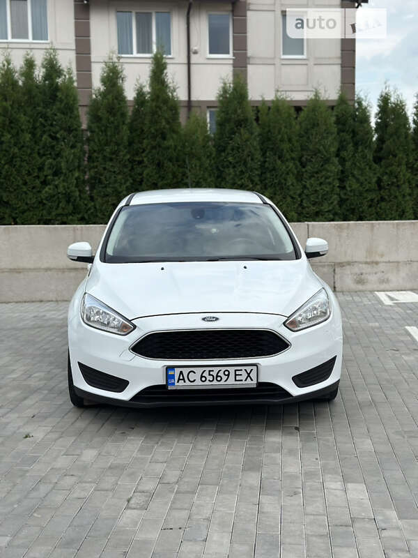 2016 ford focus