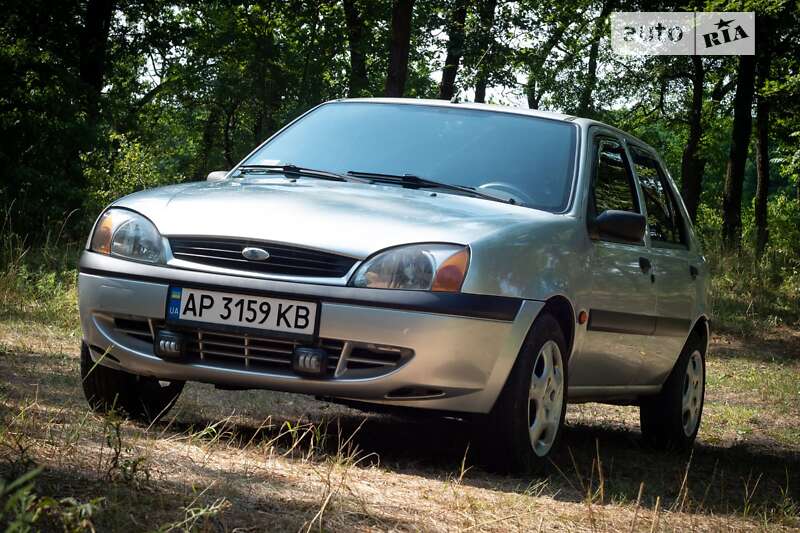 2000 ford fiesta