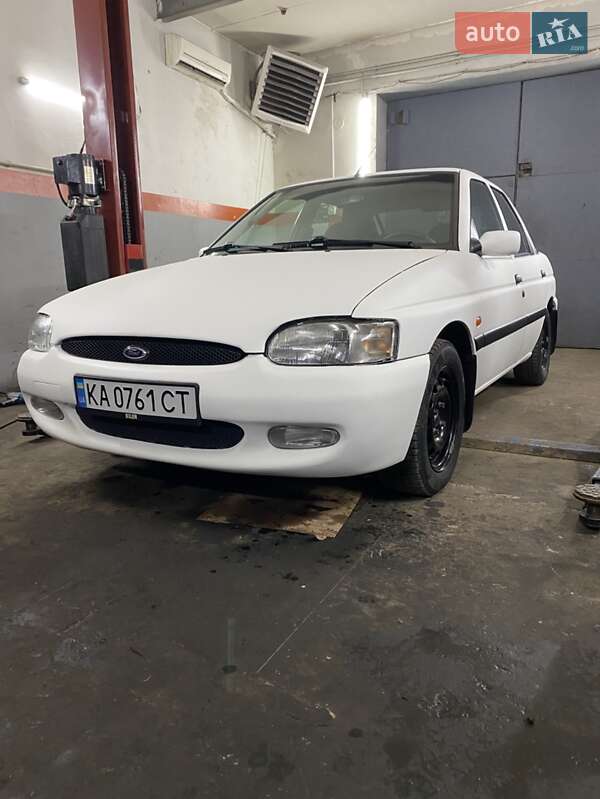 2000 ford escort