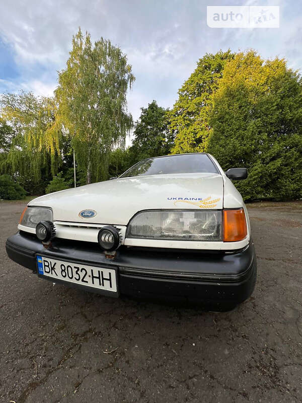 1986 ford scorpio