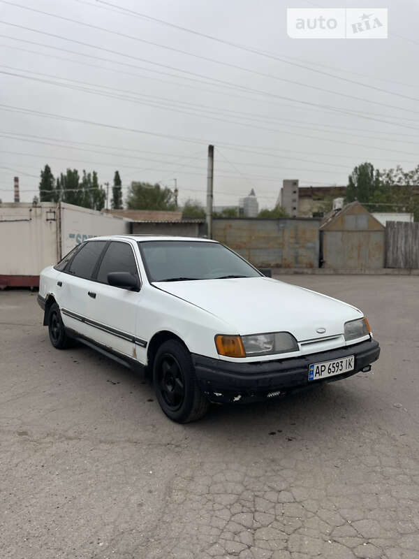 1986 ford scorpio