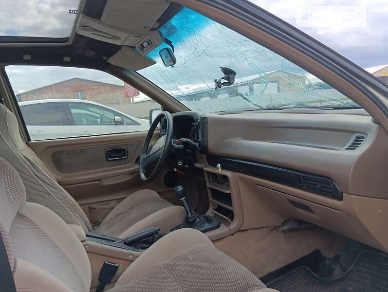 1989 ford scorpio