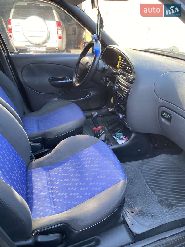 2000 ford fiesta