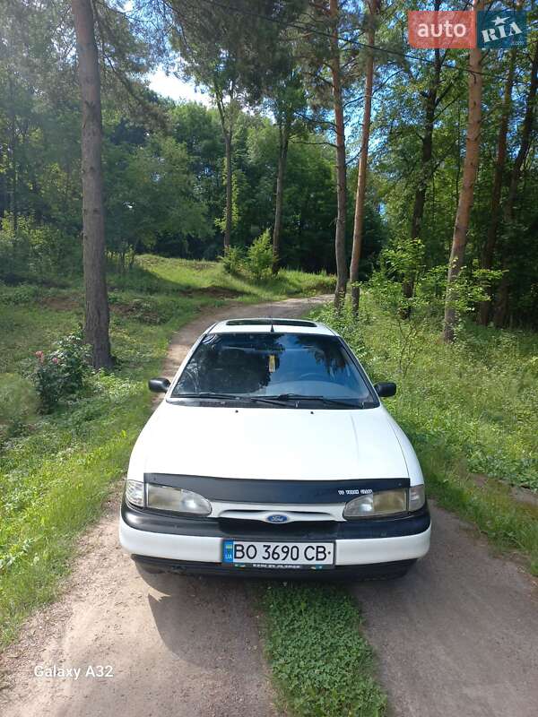 1993 ford mondeo