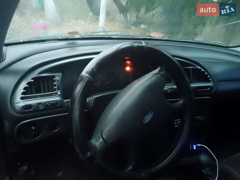 1993 ford mondeo