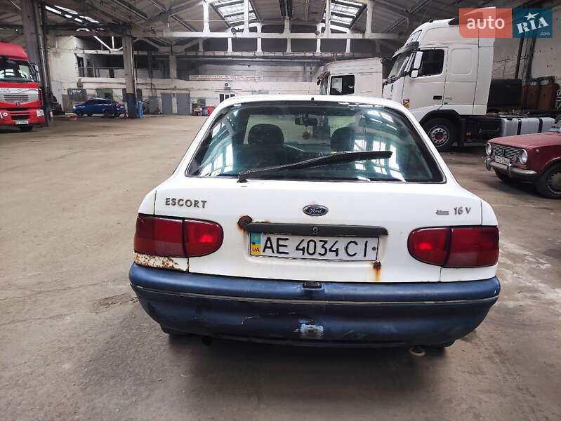 1996 ford escort