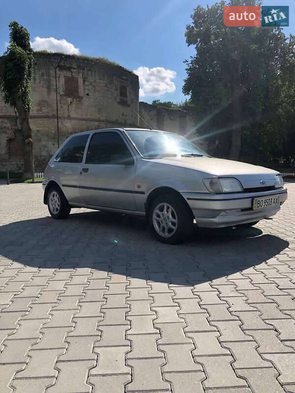 1995 ford fiesta