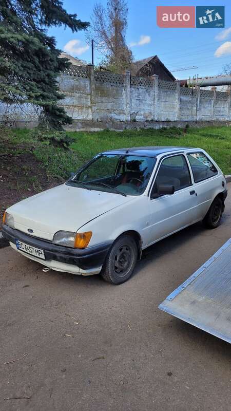 1990 ford fiesta