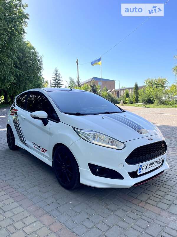 2013 ford fiesta