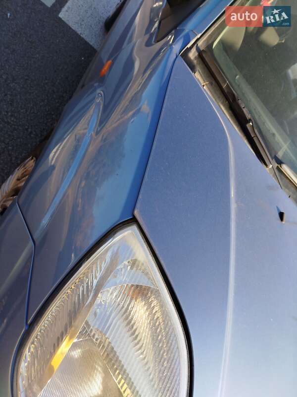 2003 ford fiesta