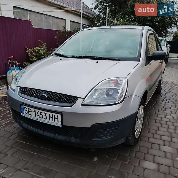 2005 ford fiesta