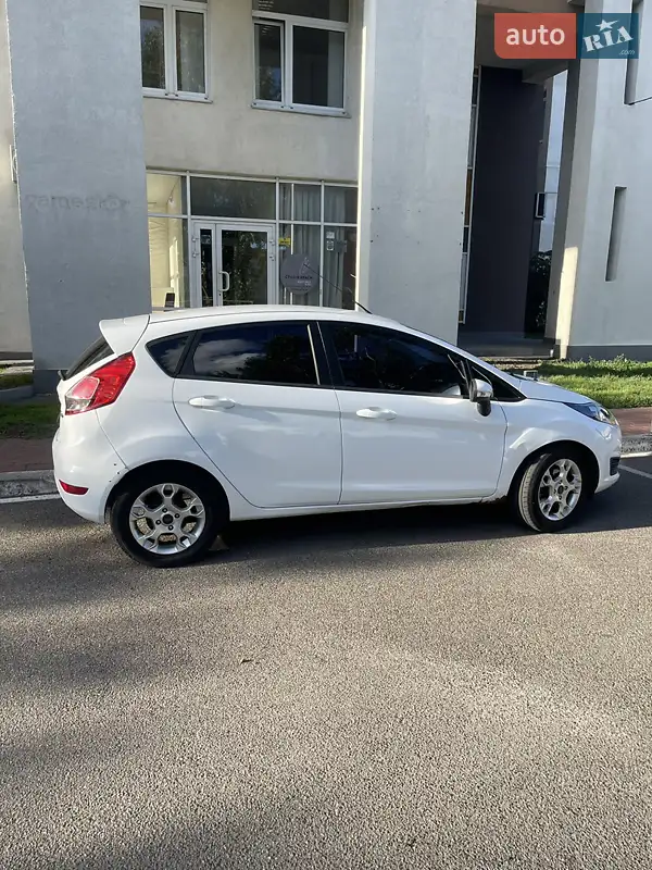 2012 ford fiesta