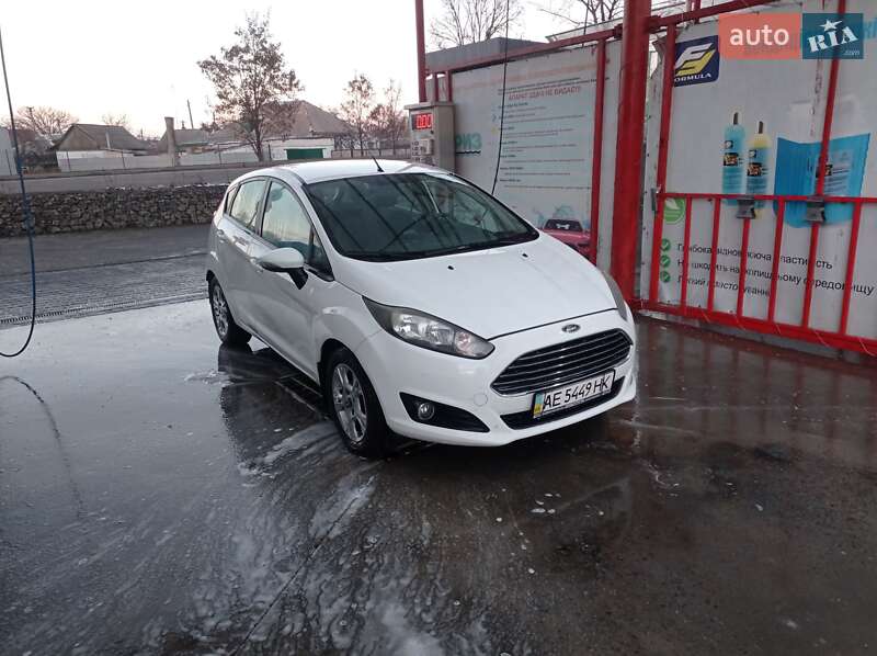 2013 ford fiesta