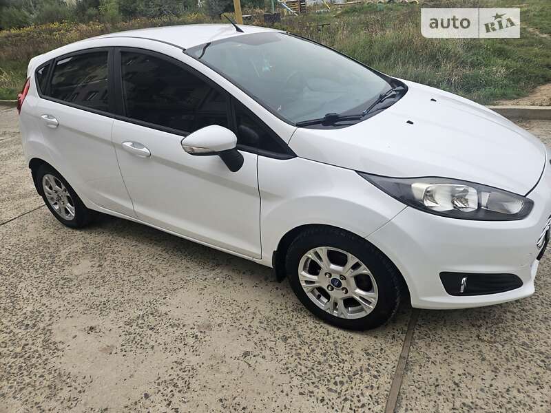 2013 ford fiesta