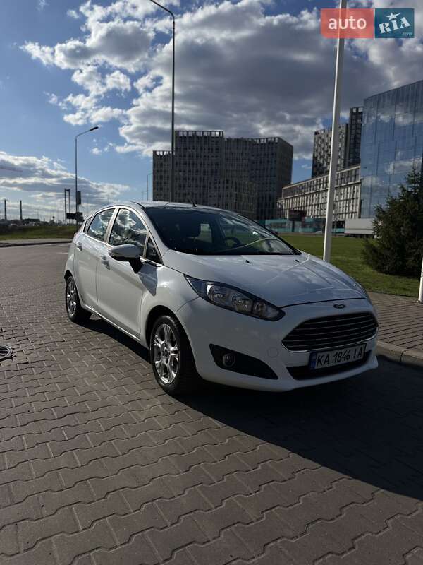 2013 ford fiesta