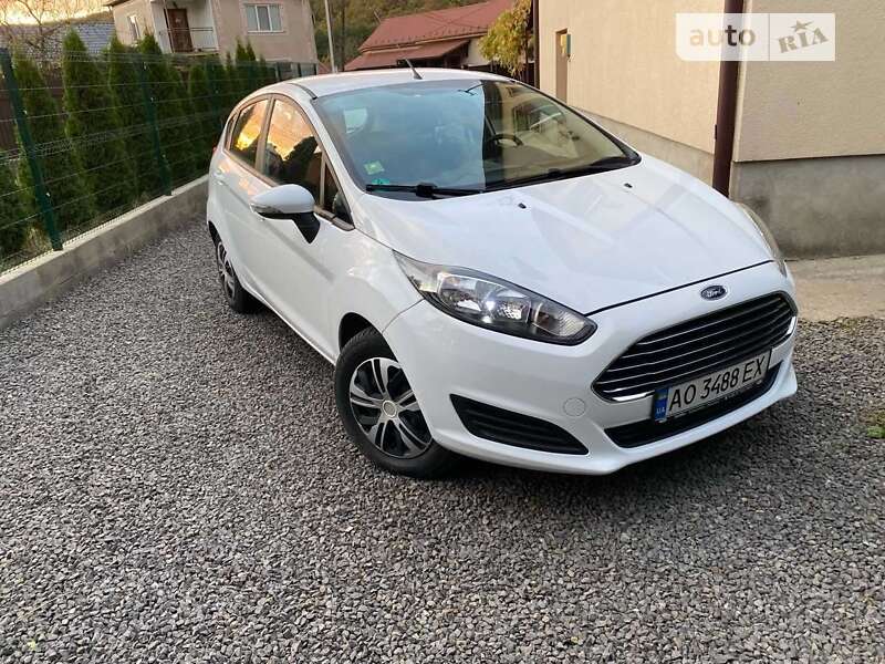 2013 ford fiesta