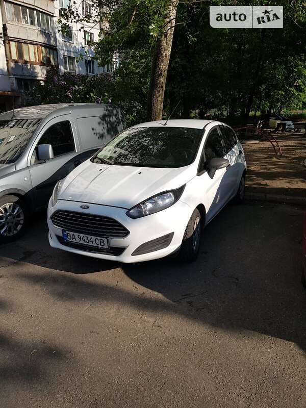 2013 ford fiesta