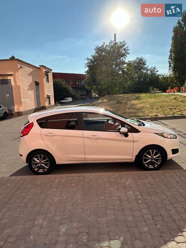 2013 ford fiesta