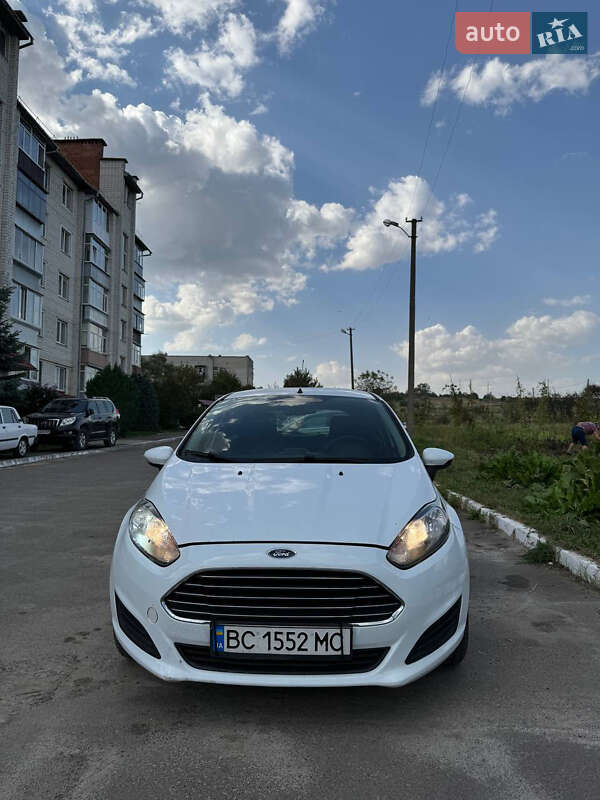 2013 ford fiesta