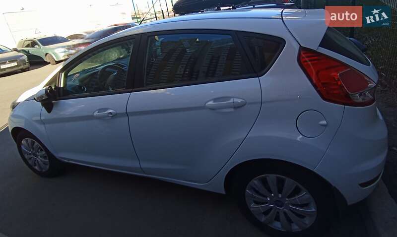 2013 ford fiesta