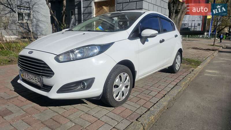 2013 ford fiesta