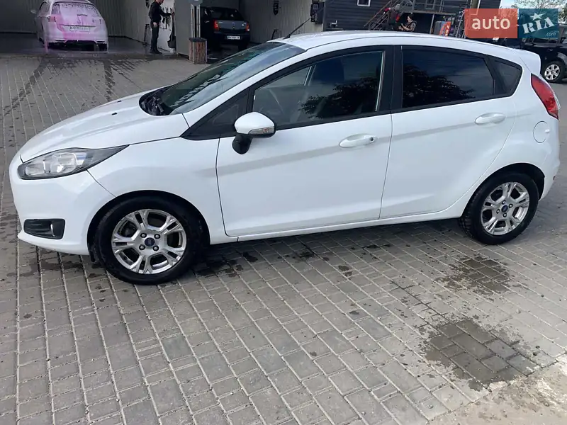 2013 ford fiesta