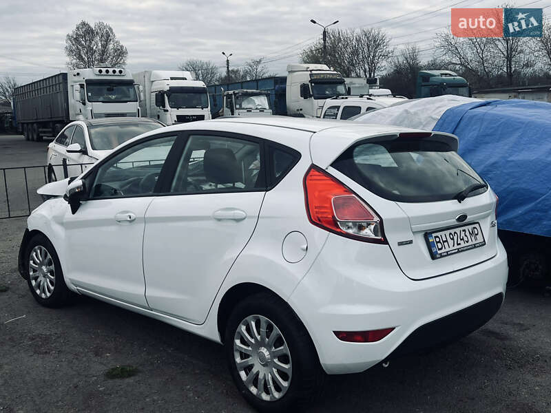 2013 ford fiesta