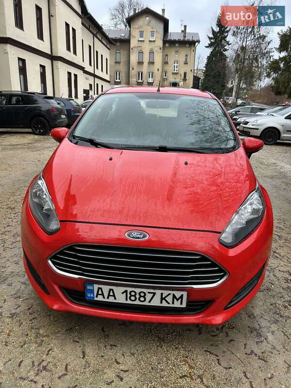 2013 ford fiesta