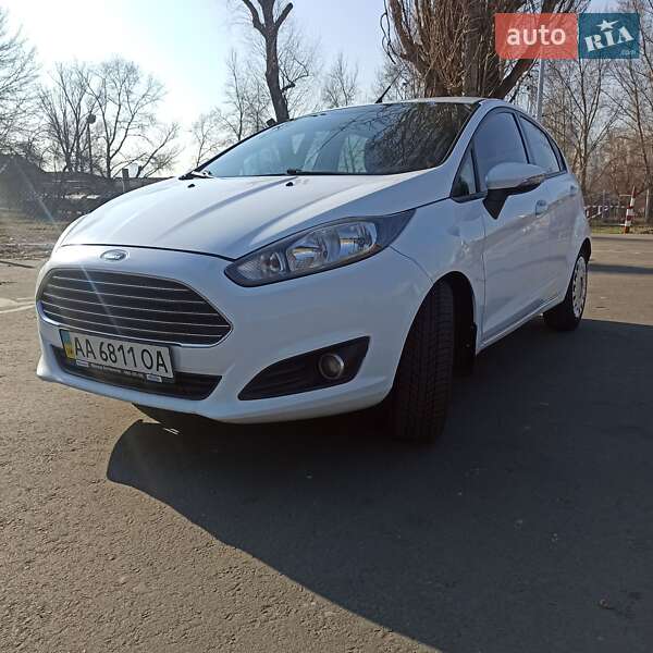 2013 ford fiesta
